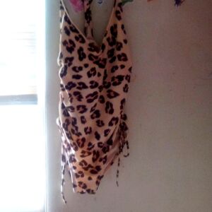 Cheetah print side scrunch bathing suit.